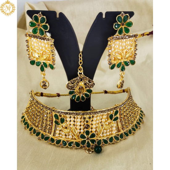 Naitikaarts Latest Choker Design Traditional Stylish Fancy Pearl Necklace Jewellery Set for Women NA-221-GREEN