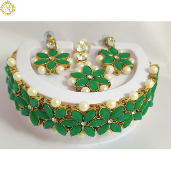 Naitikaarts Latest Choker Design Traditional Stylish Fancy Pearl Necklace Jewellery Set for Women NA-29-GREEN