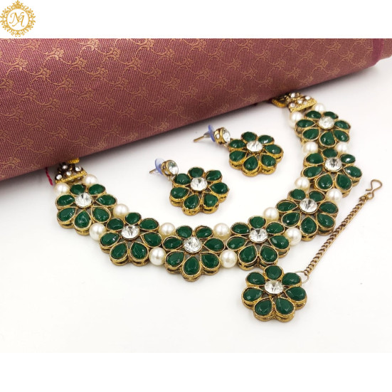 Naitikaarts Latest Choker Design Traditional Stylish Fancy Pearl Necklace Jewellery Set for Women NA-179-GREEN