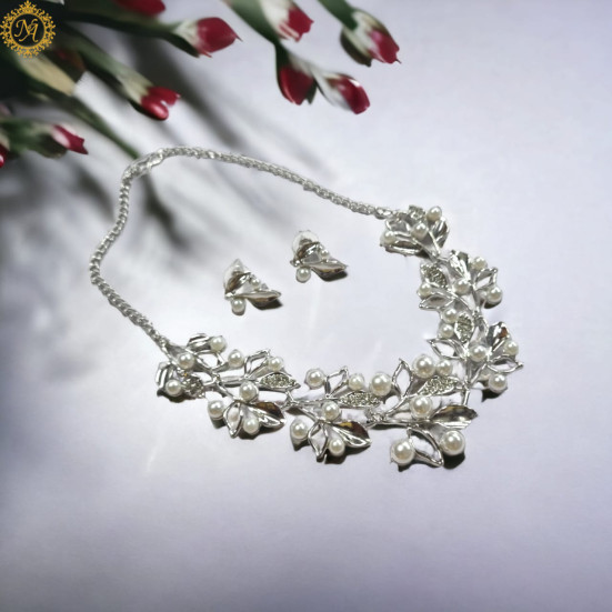 Naitikaarts Latest Choker Design Traditional Stylish Fancy Pearl Necklace Jewellery Set for Women NA-SLV-CHO Naitikaarts Latest Choker Design Traditional Stylish Fancy Pearl Necklace Jewellery Set for Women NA-SLV-CHO