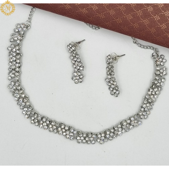 Naitikaarts Latest Choker Design Traditional Stylish Fancy Pearl Necklace Jewellery Set for Women NA-S268