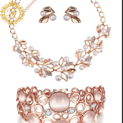 naitikaarts choker set 
