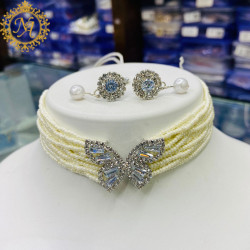 WHITE BUTTERFLY CHOKER