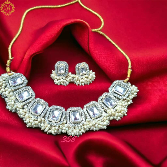 naitikaarts choker set C-358
