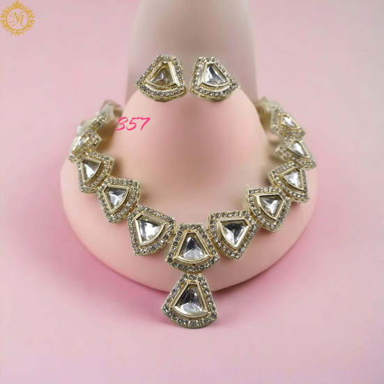 naitikaarts choker set 